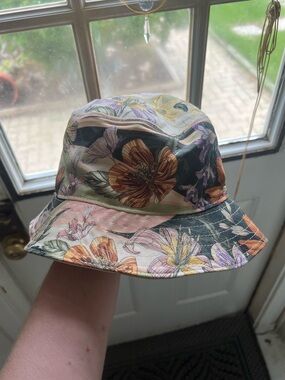 Agua Bendita Reversible Floral Pattern Bucket Hat in Like New Condition!